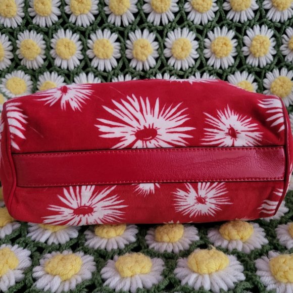 Juicy Couture Poinsettia Handbag - Picture 7 of 12